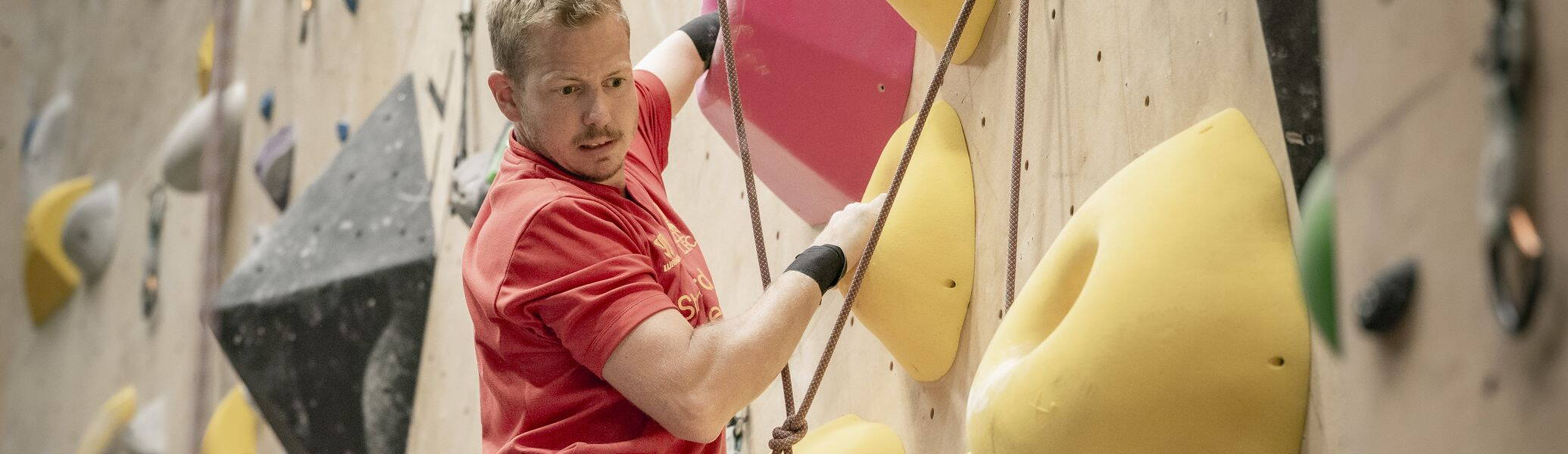 Europacup-2025 Schweizer Athletin an der Leadwand